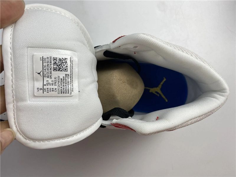 Jordan 1 Mid Let(Her)Man - DC1426-100