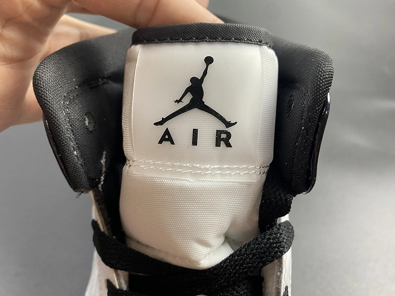 Jordan 1 Mid SE DIY (GS) - DC4099-100