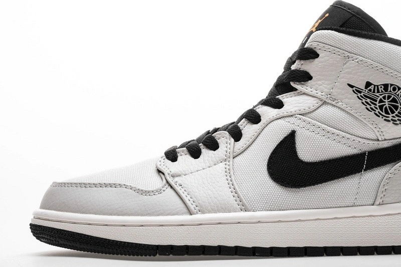 Jordan 1 Mid SE Light Bone  852542-002
