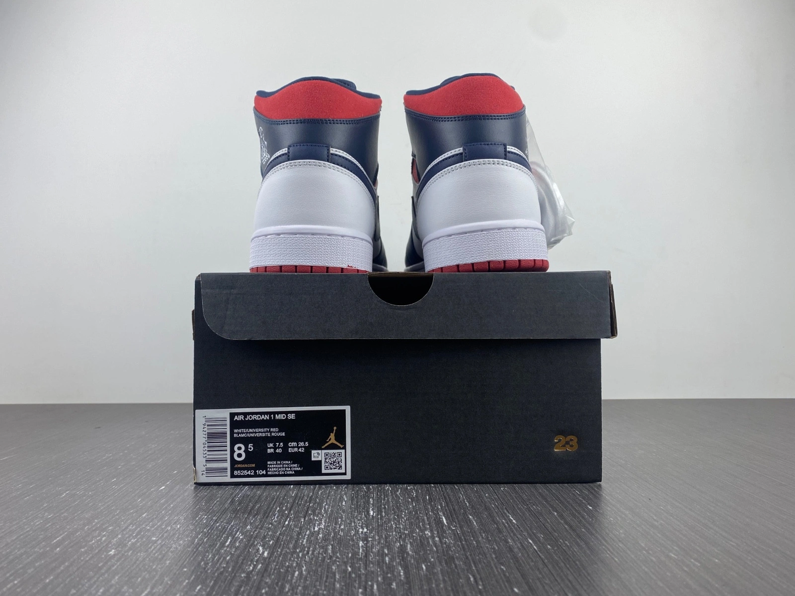 Jordan 1 Mid SE USA - 852542-104