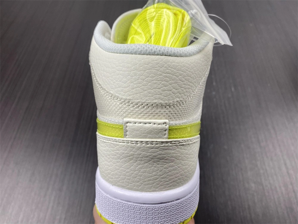Jordan 1 Mid SE Voltage Yellow (W) - DB2822-107
