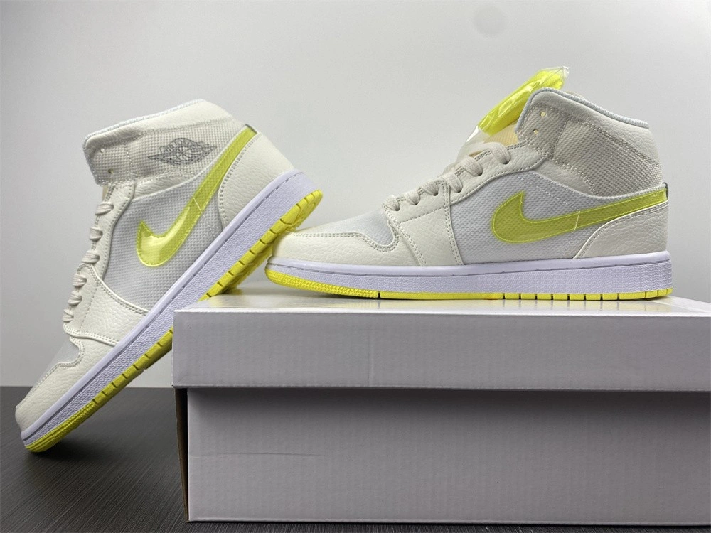 Jordan 1 Mid SE Voltage Yellow (W) - DB2822-107
