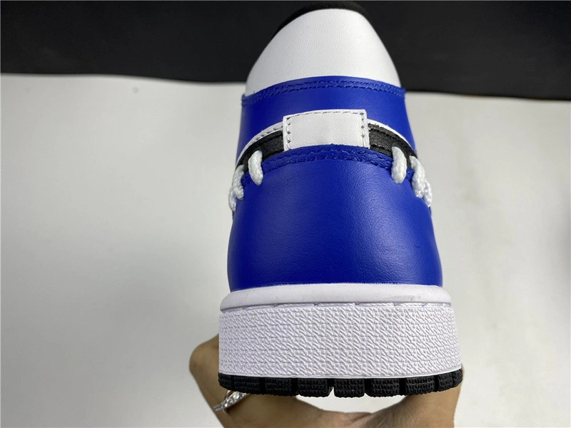 Jordan 1 Mid Sisterhood   CV0152-401