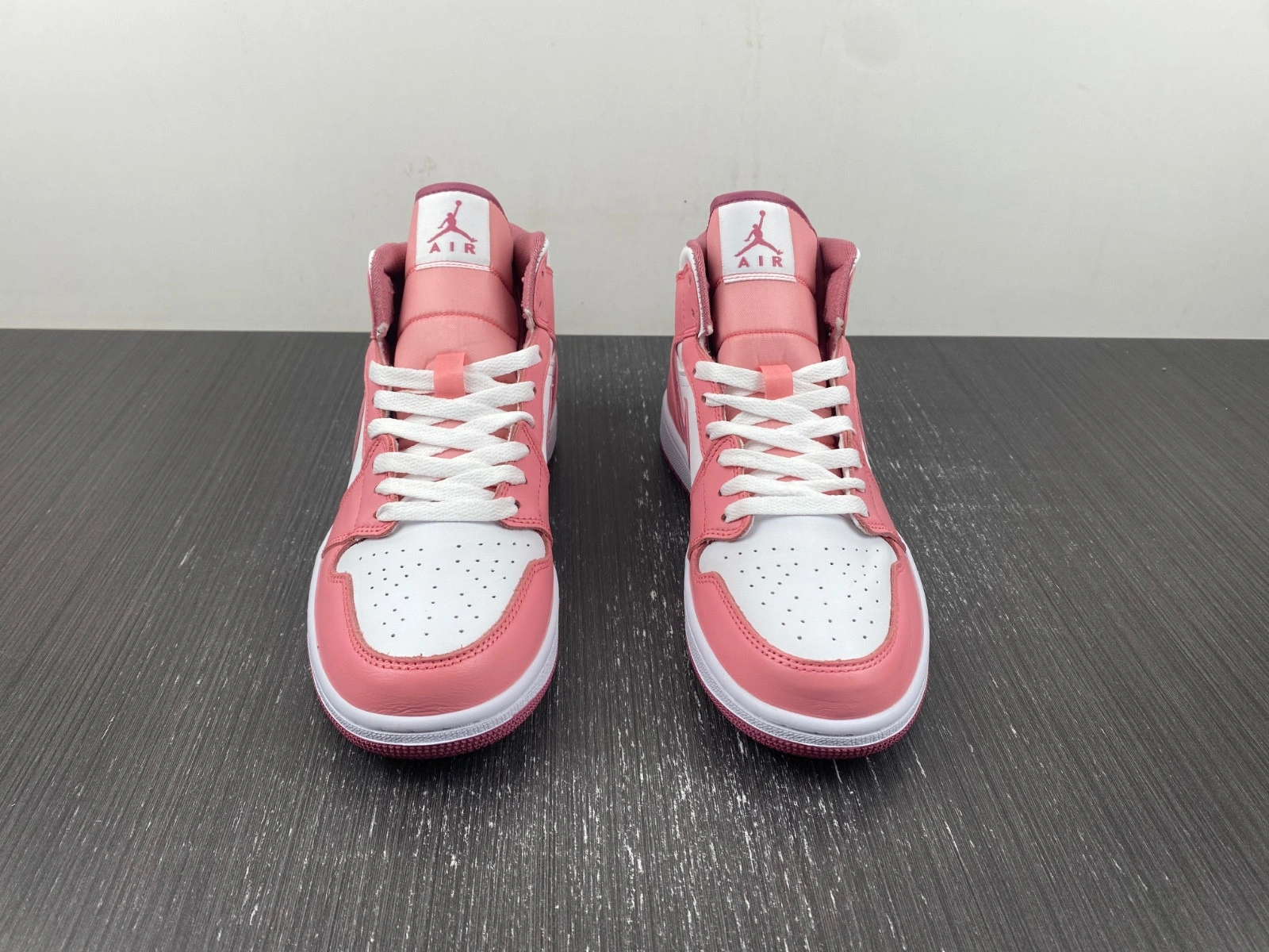 Jordan 1 Mid Valentine's Day (2023) (GS) - DQ8423-616