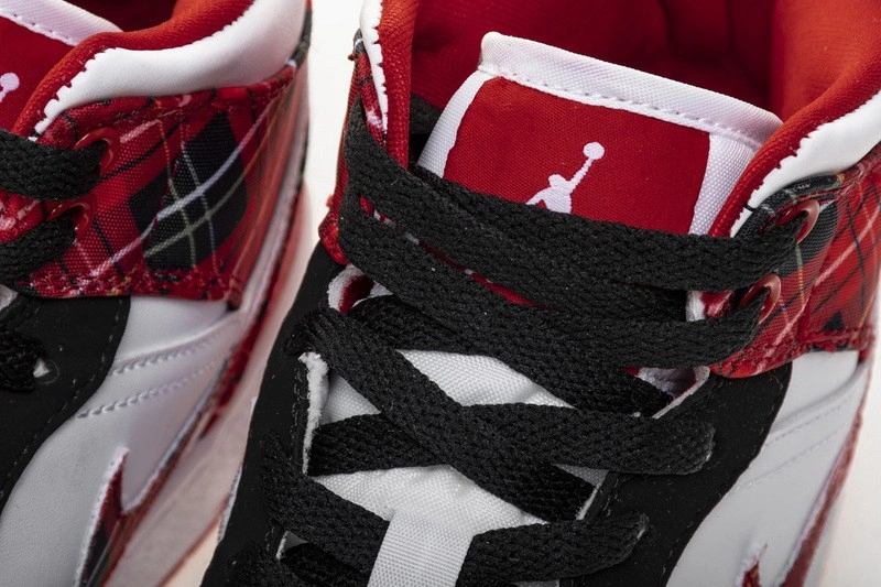 Jordan 1 Mid White Plaid (GS)  554725-607