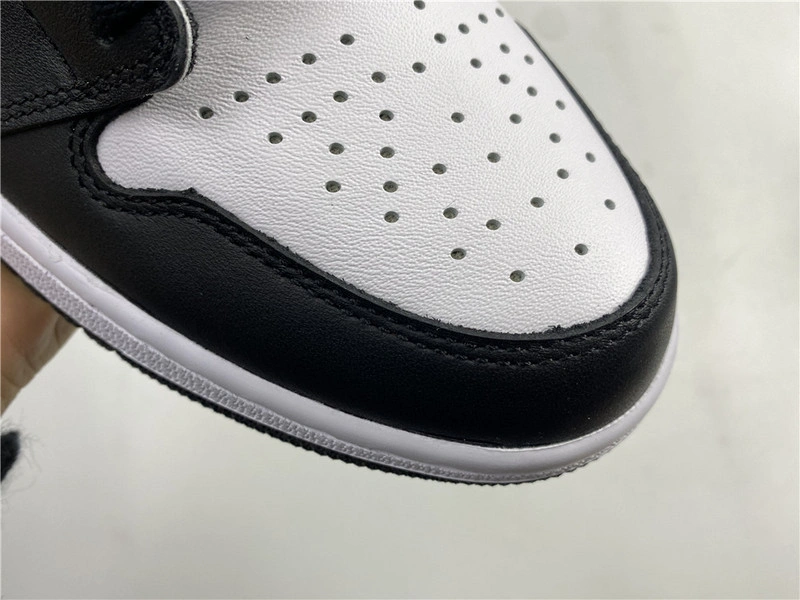 Jordan 1 Retro Black White (2014)  555088-010