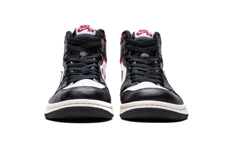Jordan 1 Retro High Black Gym Red  555088-061