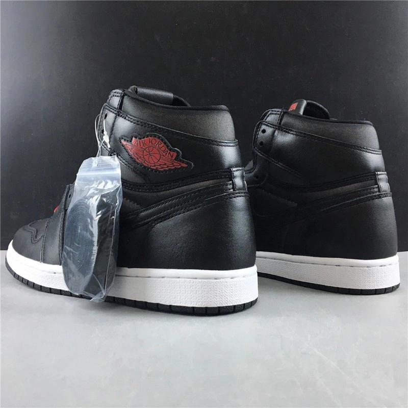 Jordan 1 Retro High Black Gym Red Black  555088-060