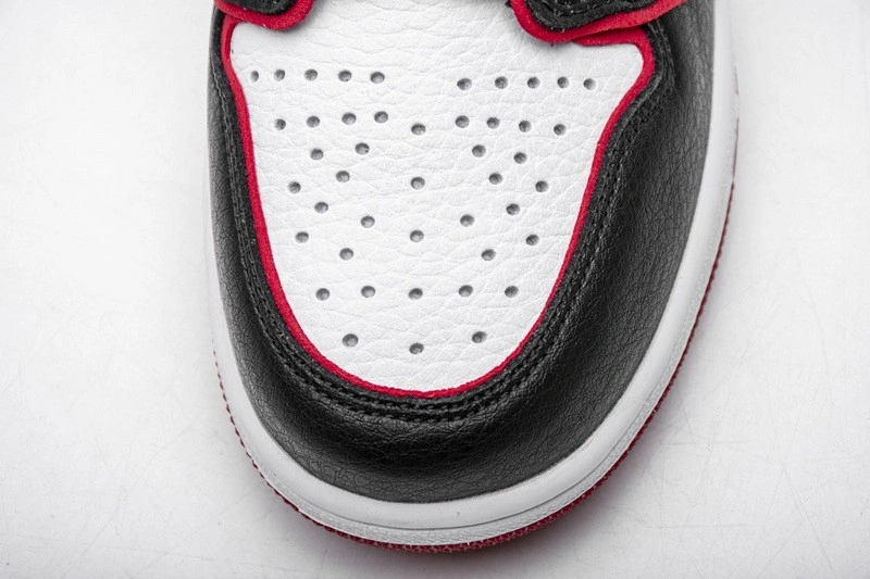 Jordan 1 Retro High Bloodline  555088-062