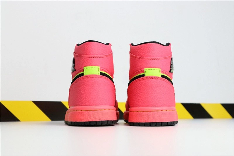 Jordan 1 Retro High Hot Punch (W)  AQ9131-600