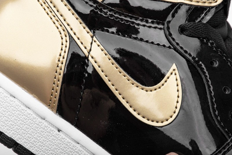 Jordan 1 Retro High NRG Patent Gold Toe  861428-007