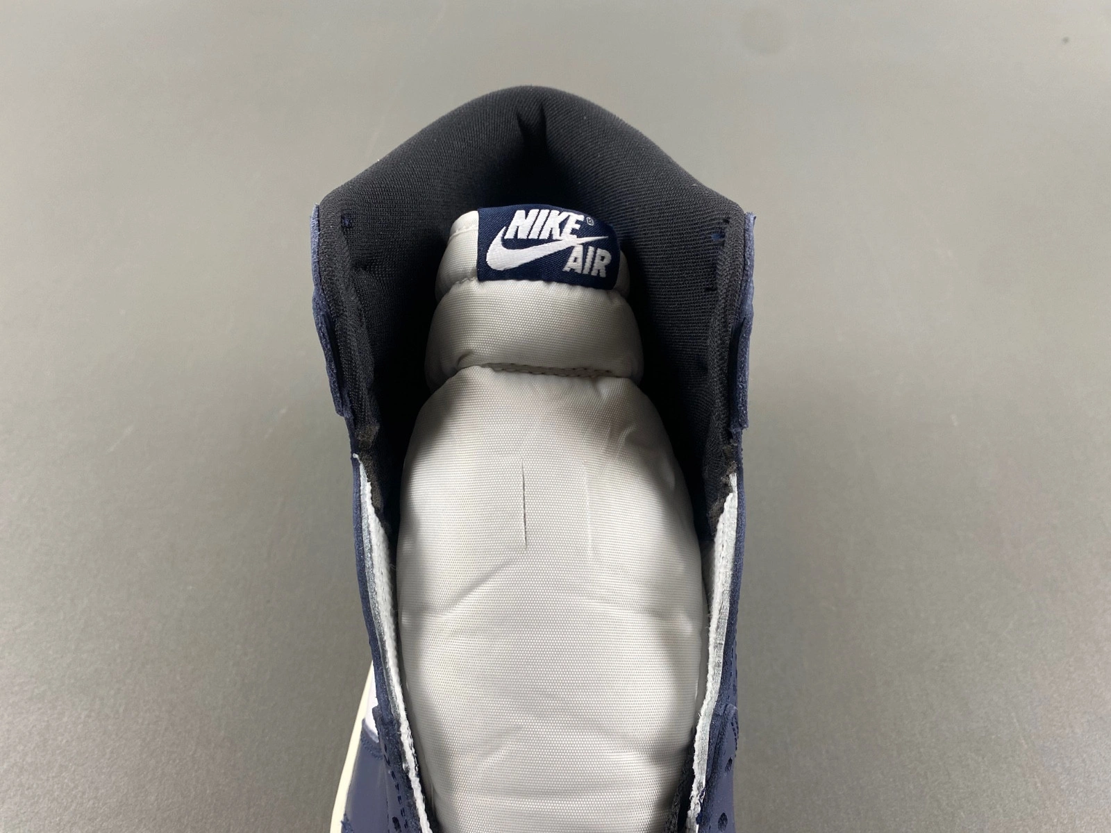 Jordan 1 Retro High OG Midnight Navy Men's - DZ5485-401