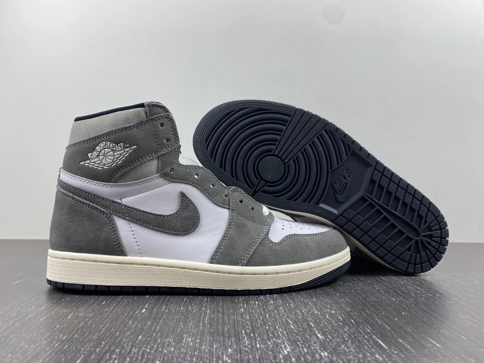 Jordan 1 Retro High OG Washed Black - DZ5485-051