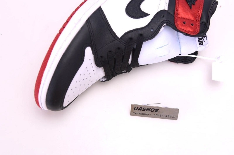 Jordan 1 Retro High Satin Black Toe  CD0461-016
