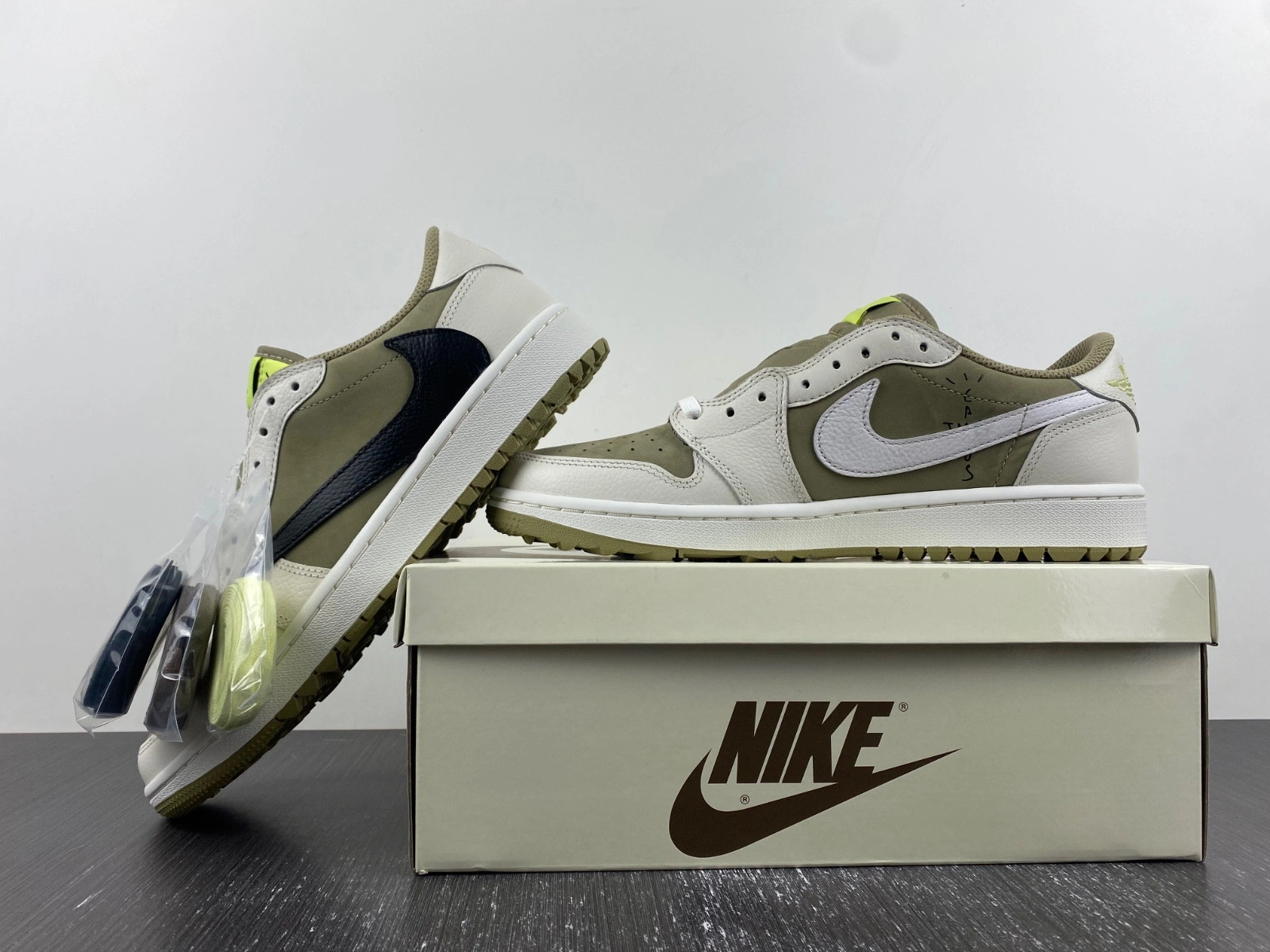 Jordan 1 Retro Low Golf Travis Scott Neutral Olive FZ3124-200