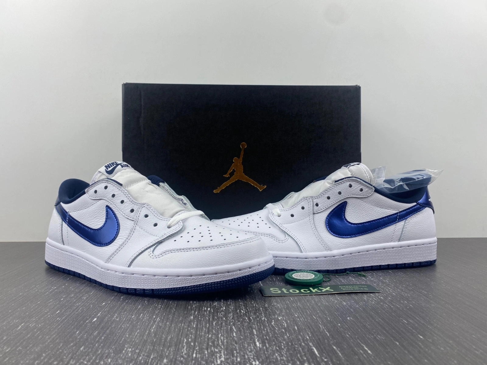 Jordan 1 Retro Low Metallic Blue - 705329-106