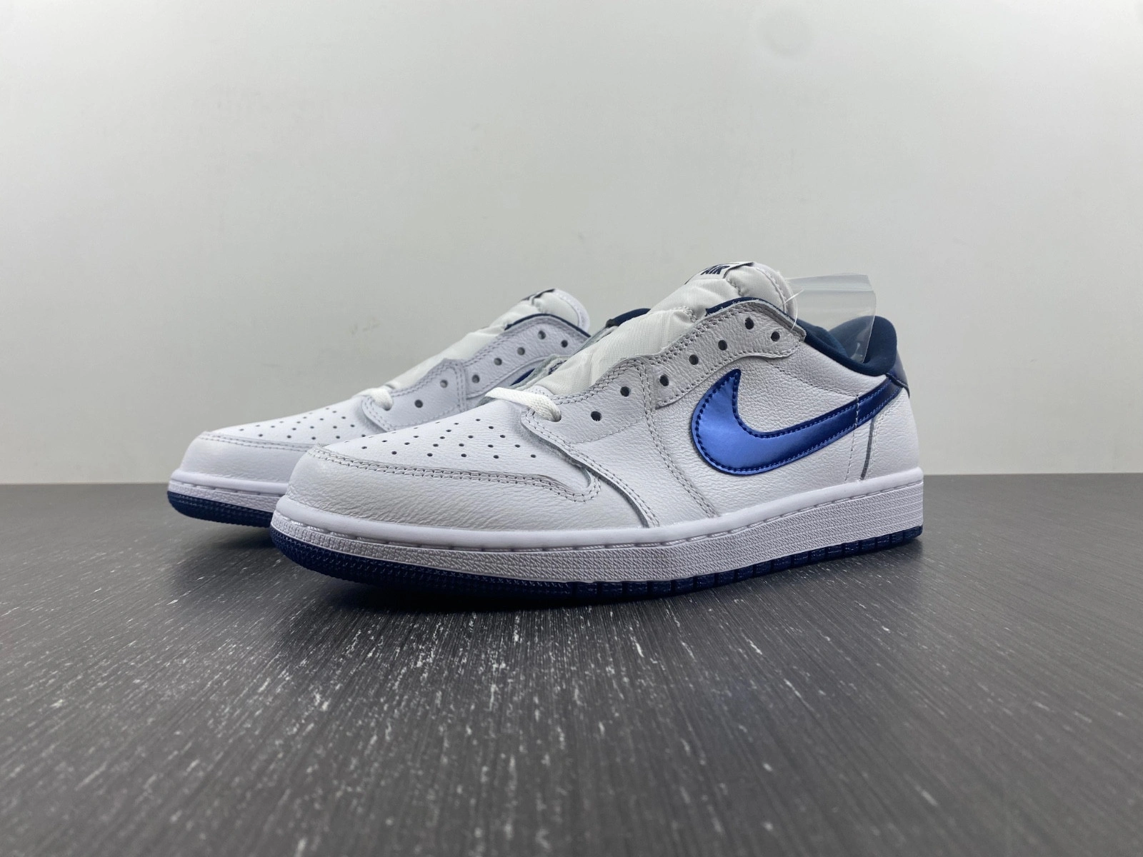 Jordan 1 Retro Low Metallic Blue - 705329-106