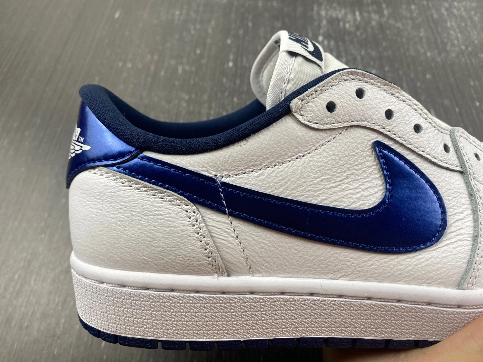Jordan 1 Retro Low Metallic Blue - 705329-106
