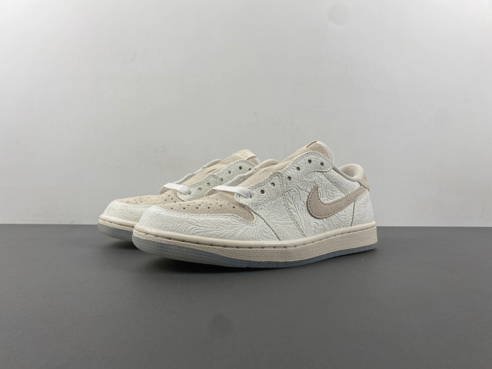 Jordan 1 Retro Low OG Chris Paul Men's - FZ0455-200