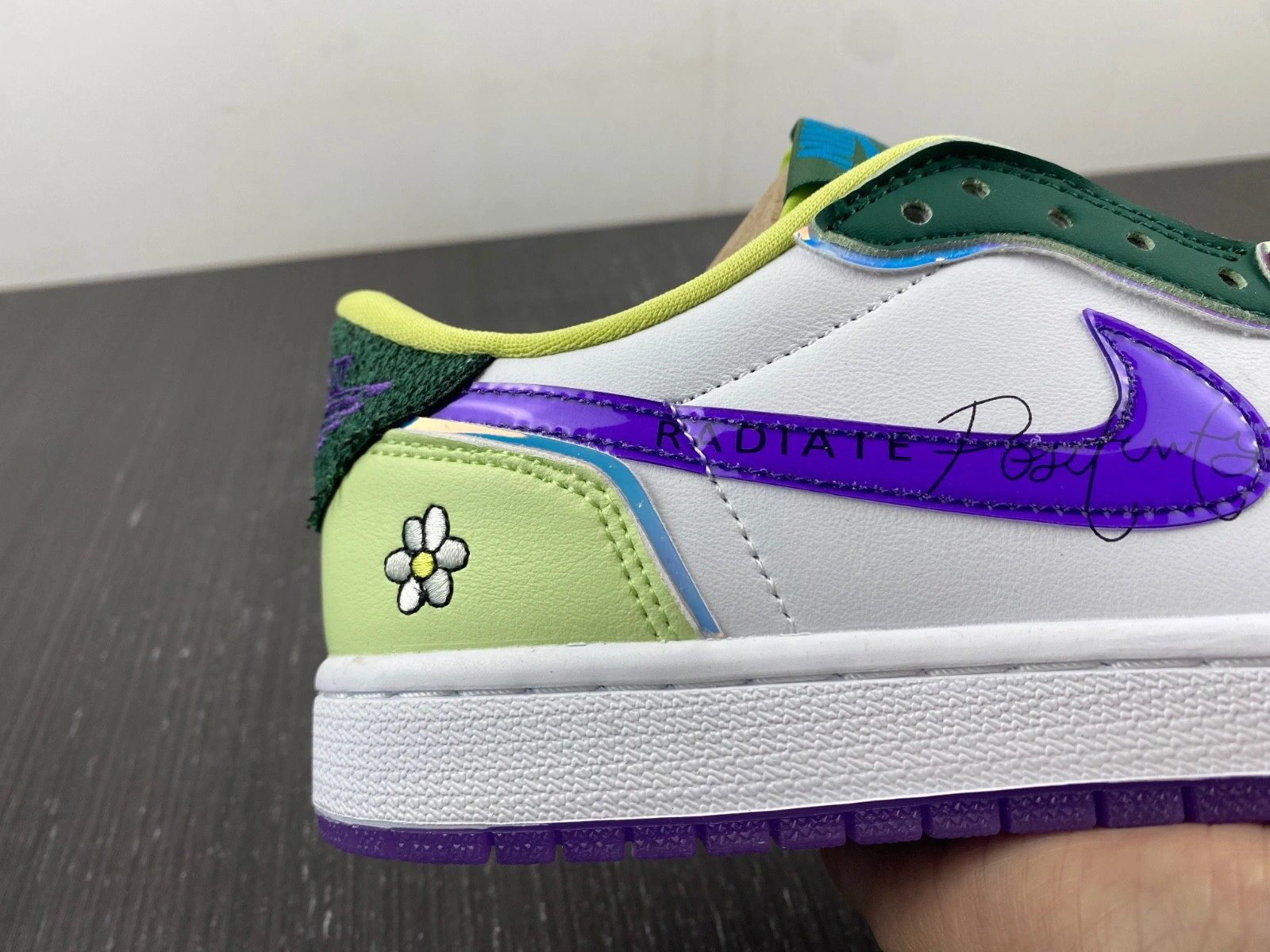 Jordan 1 Retro Low OG Doernbecher (2023) - FD9665-351