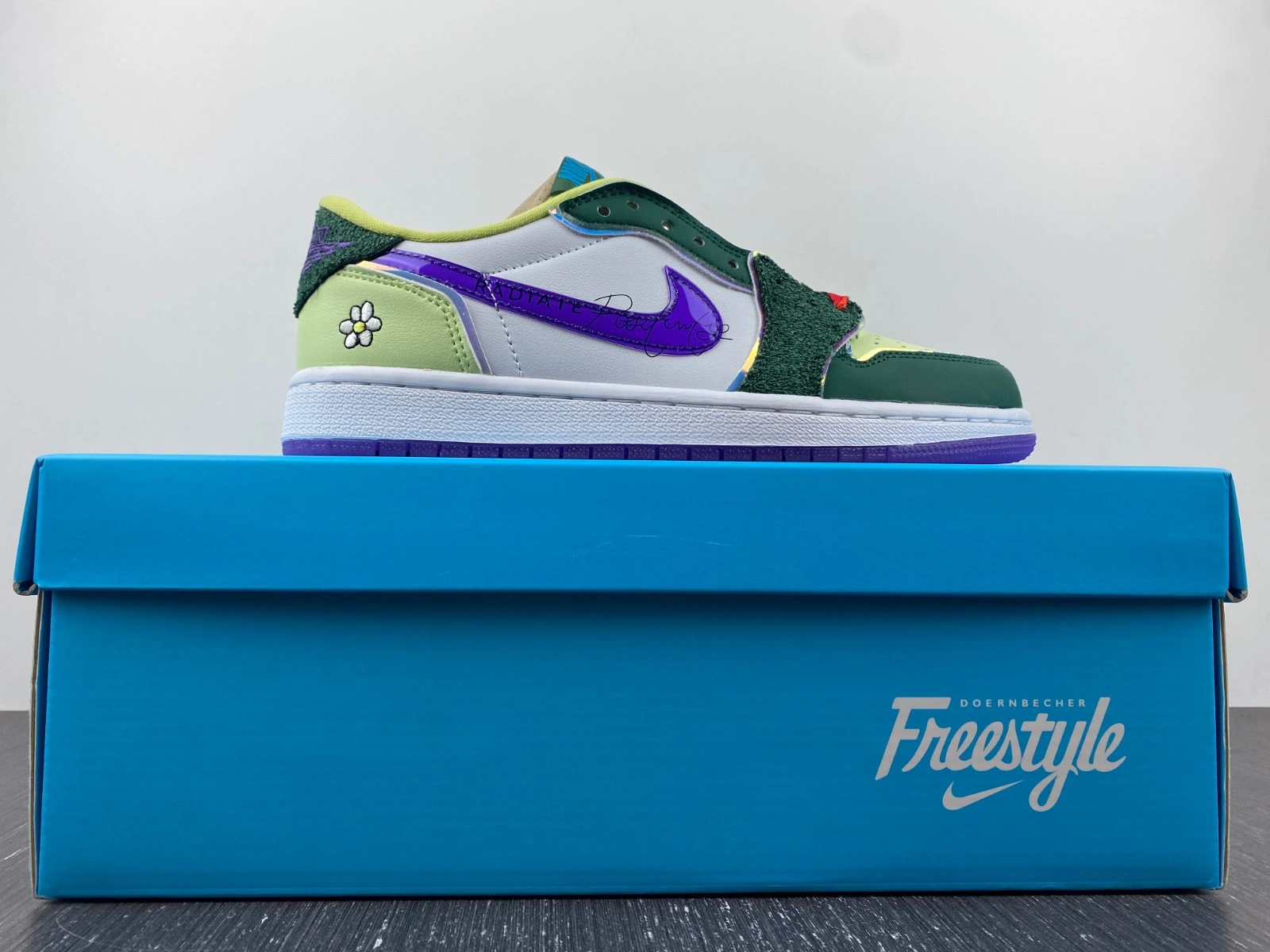Jordan 1 Retro Low OG Doernbecher (2023) - FD9665-351