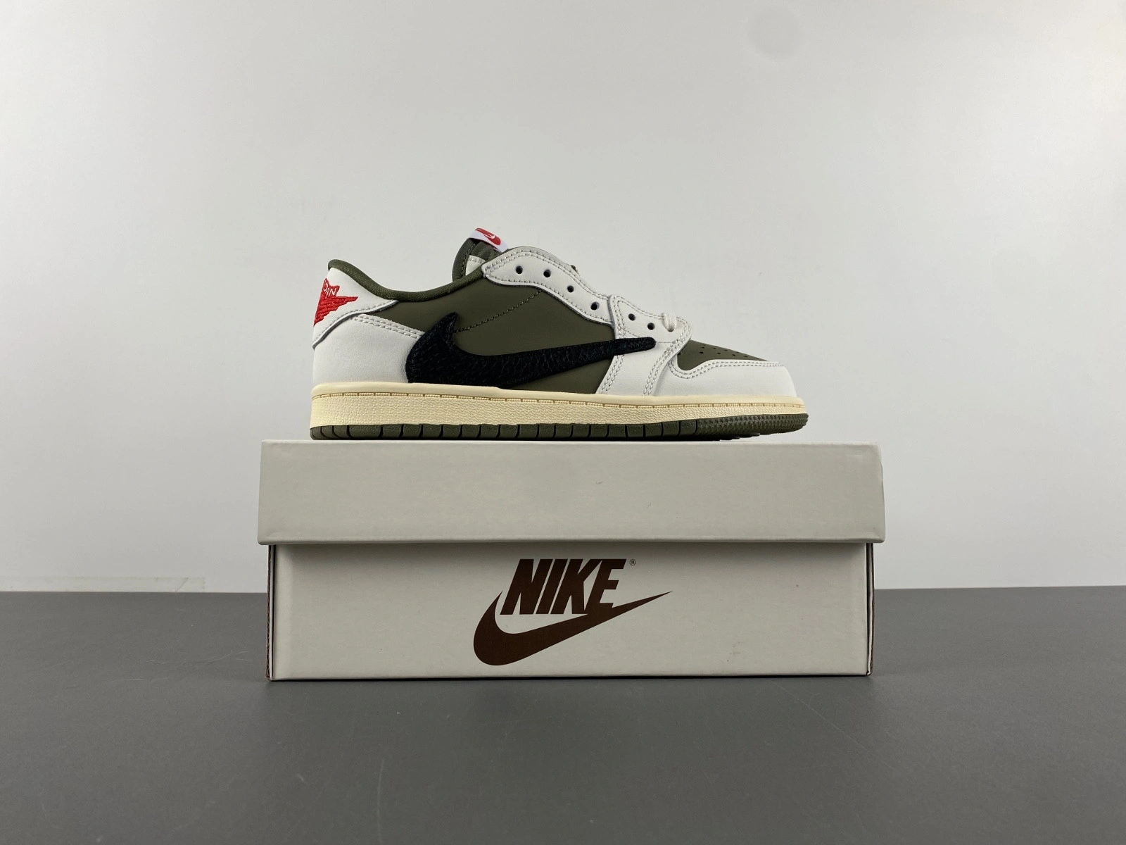 Jordan 1 Retro Low OG SP Travis Scott Medium Olive (PS)  DO5442-200