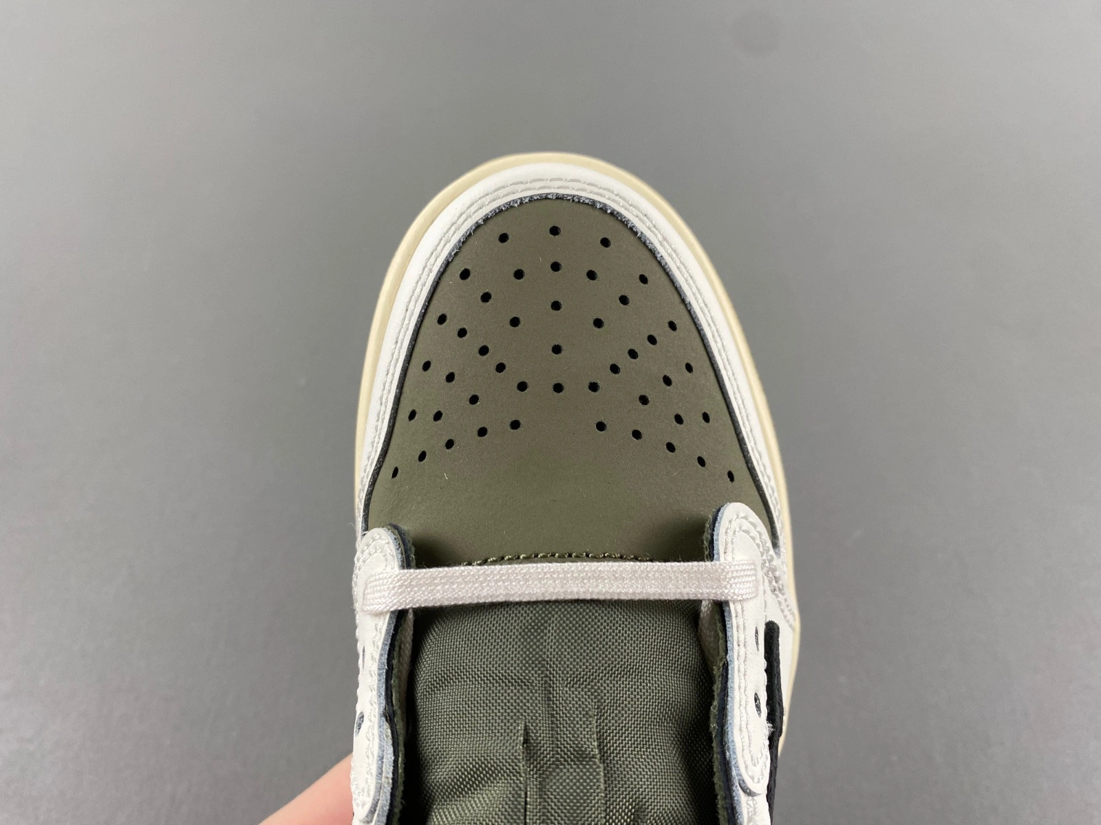 Jordan 1 Retro Low OG SP Travis Scott Medium Olive (PS)  DO5442-200