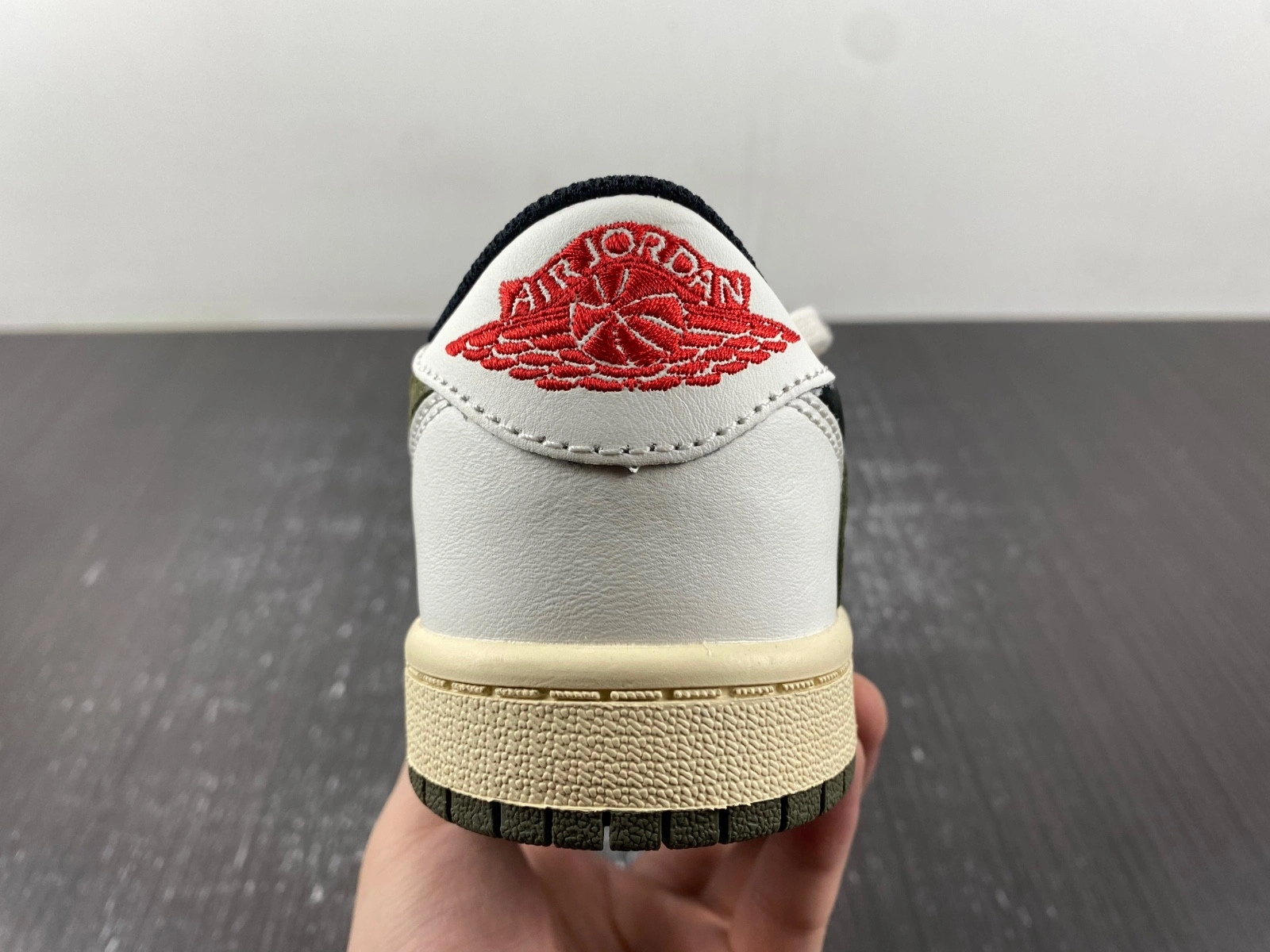Jordan 1 Retro Low OG SP Travis Scott Olive (PS) Kids DZ5909-106