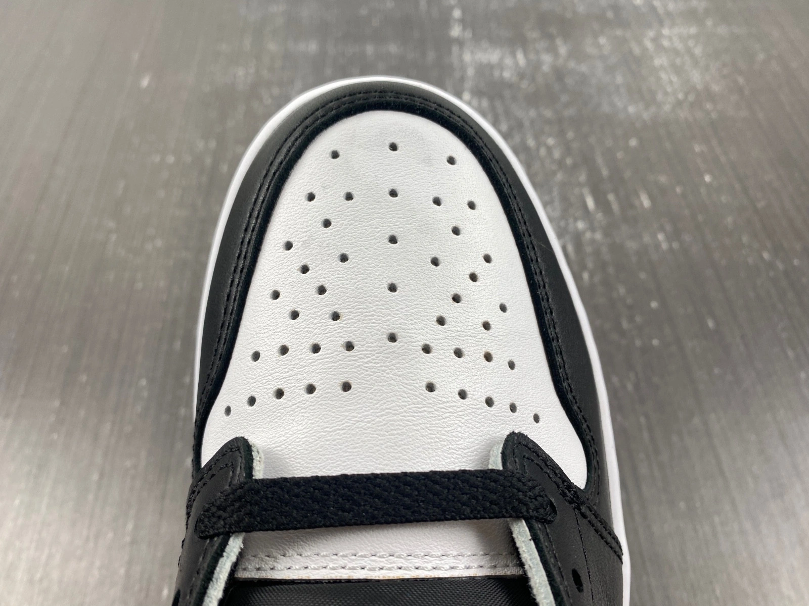 Jordan 1 Retro Low OG UNC - CZ0790-104