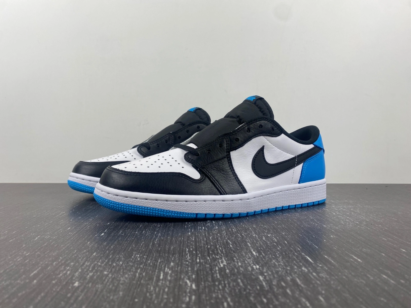 Jordan 1 Retro Low OG UNC - CZ0790-104