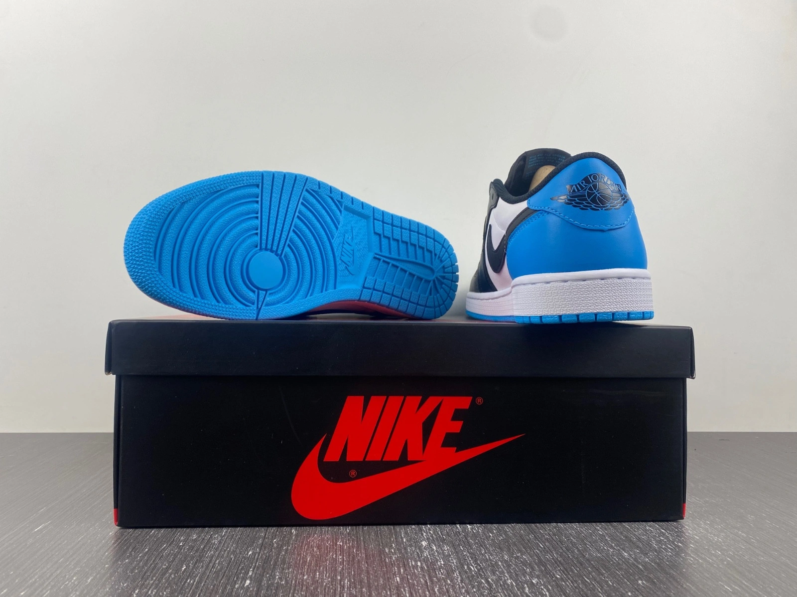 Jordan 1 Retro Low OG UNC - CZ0790-104