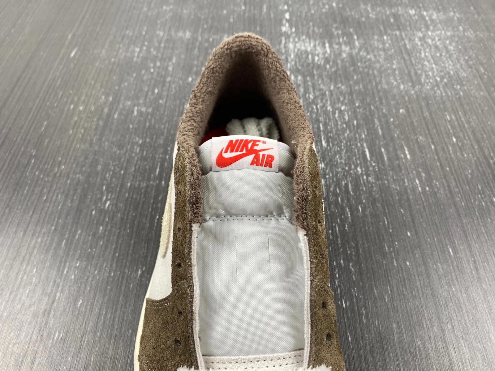 Jordan 1 Retro Low OG Year of the Rabbit  DV1312-200