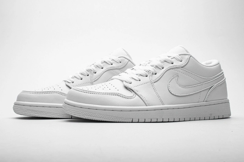 Jordan 1 Retro Low Pure Platinum  553558-170