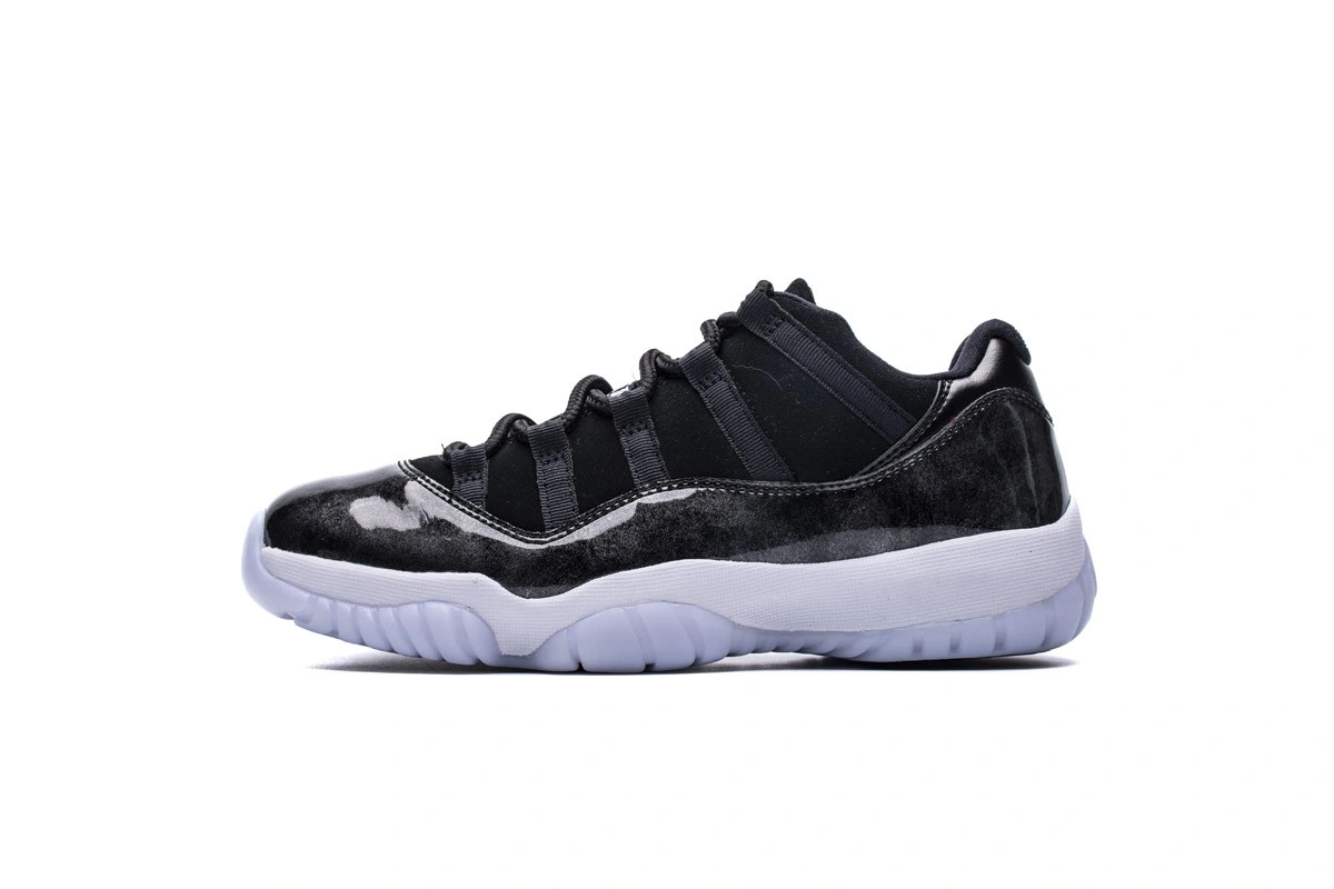 Jordan 11 Retro Low Barons  528895-010