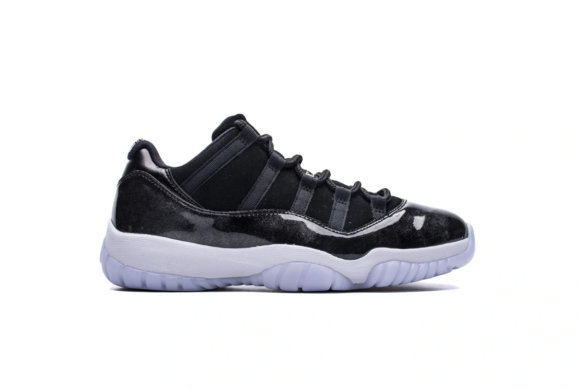 Jordan 11 Retro Low Barons  528895-010