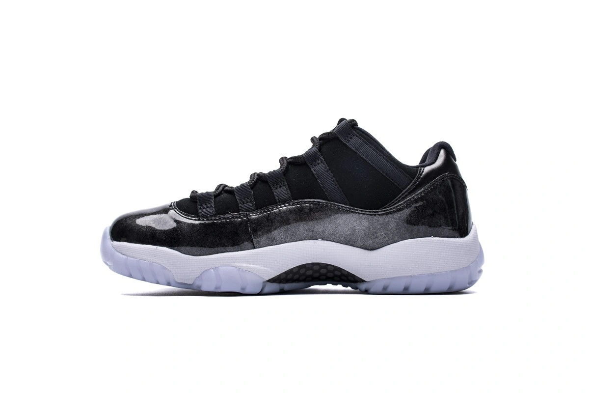 Jordan 11 Retro Low Barons  528895-010