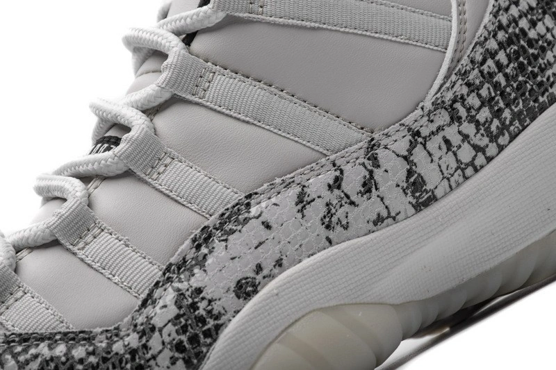 Jordan 11 Retro Low Snake Light Bone  CD6846-002
