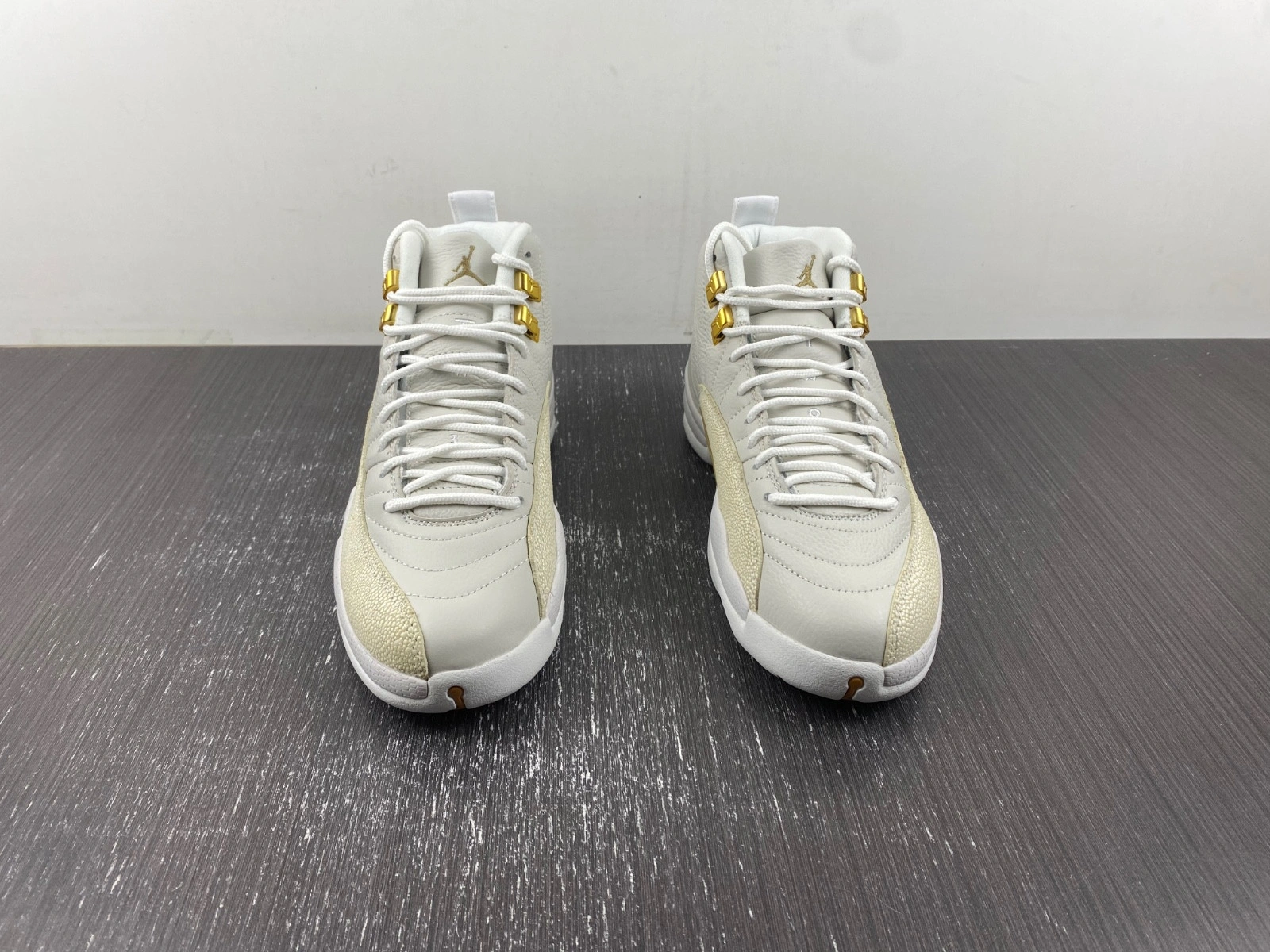 Jordan 12 Retro OVO White - 873864-102