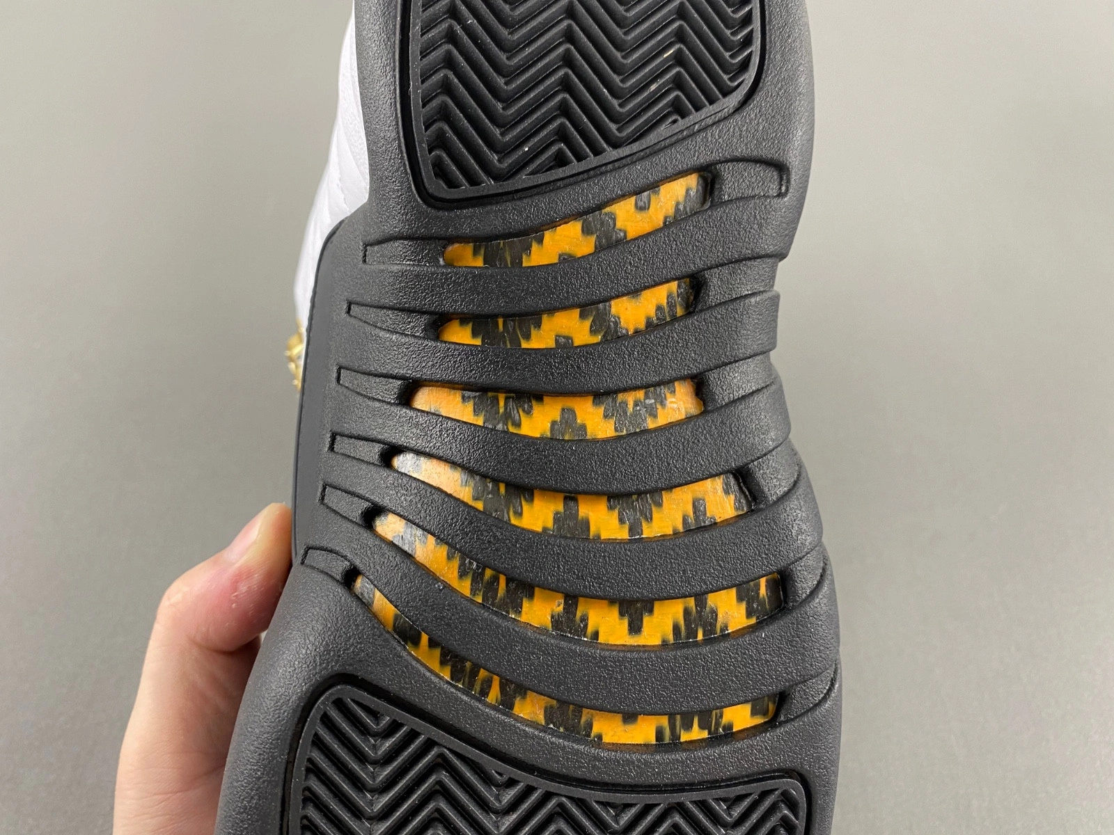 Jordan 12 Retro Taxi (2018) - 130690-125