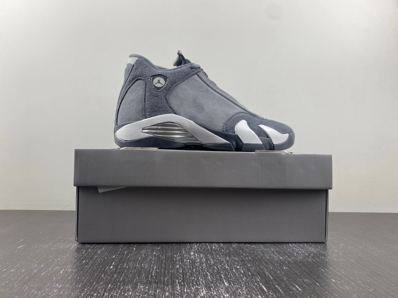Jordan 14 Retro Flint Grey  FJ3460-012