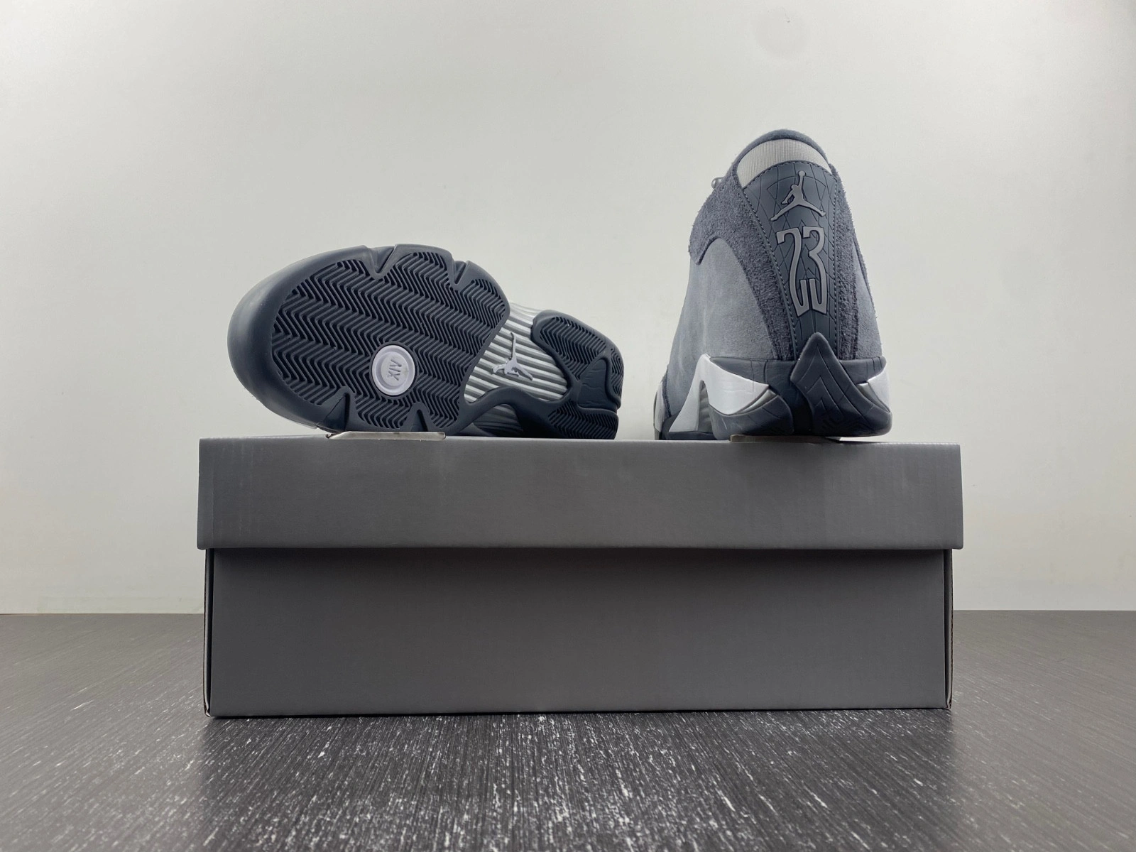 Jordan 14 Retro Flint Grey  FJ3460-012