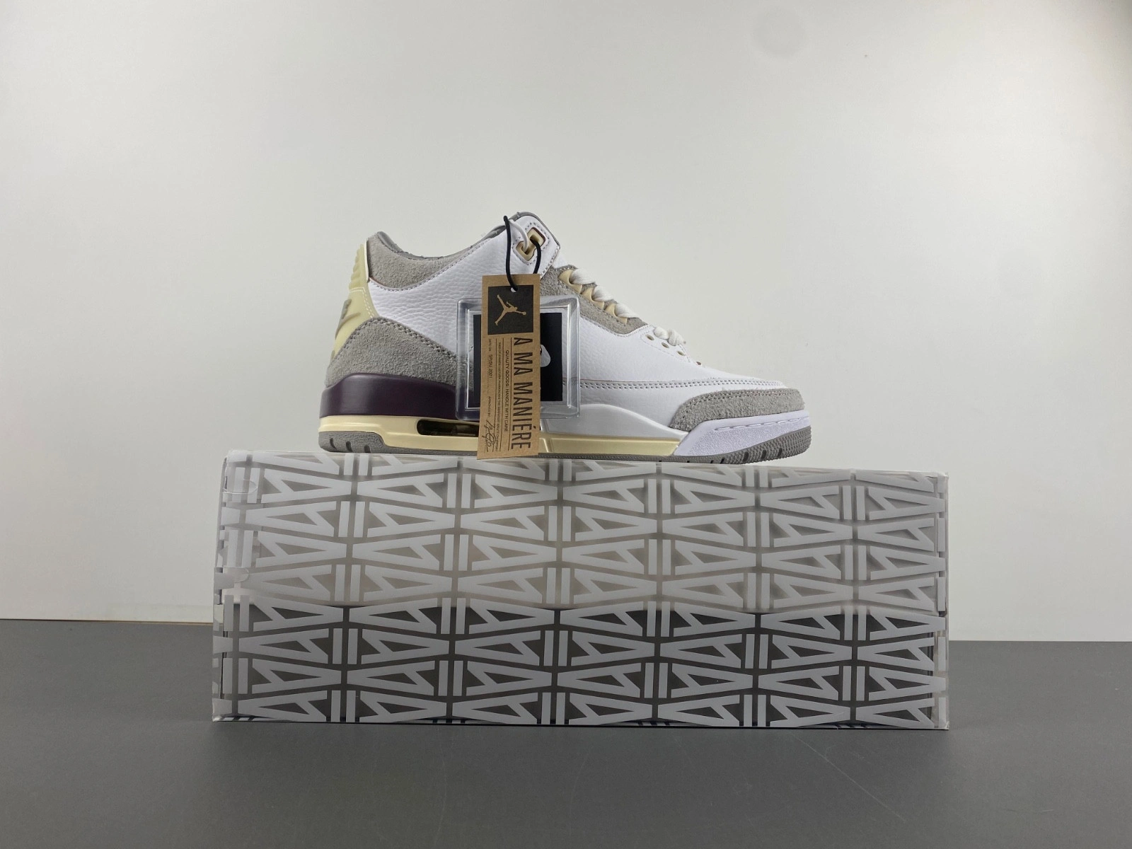 Jordan 3 Retro A Ma Maniére (W) - DH3434-110