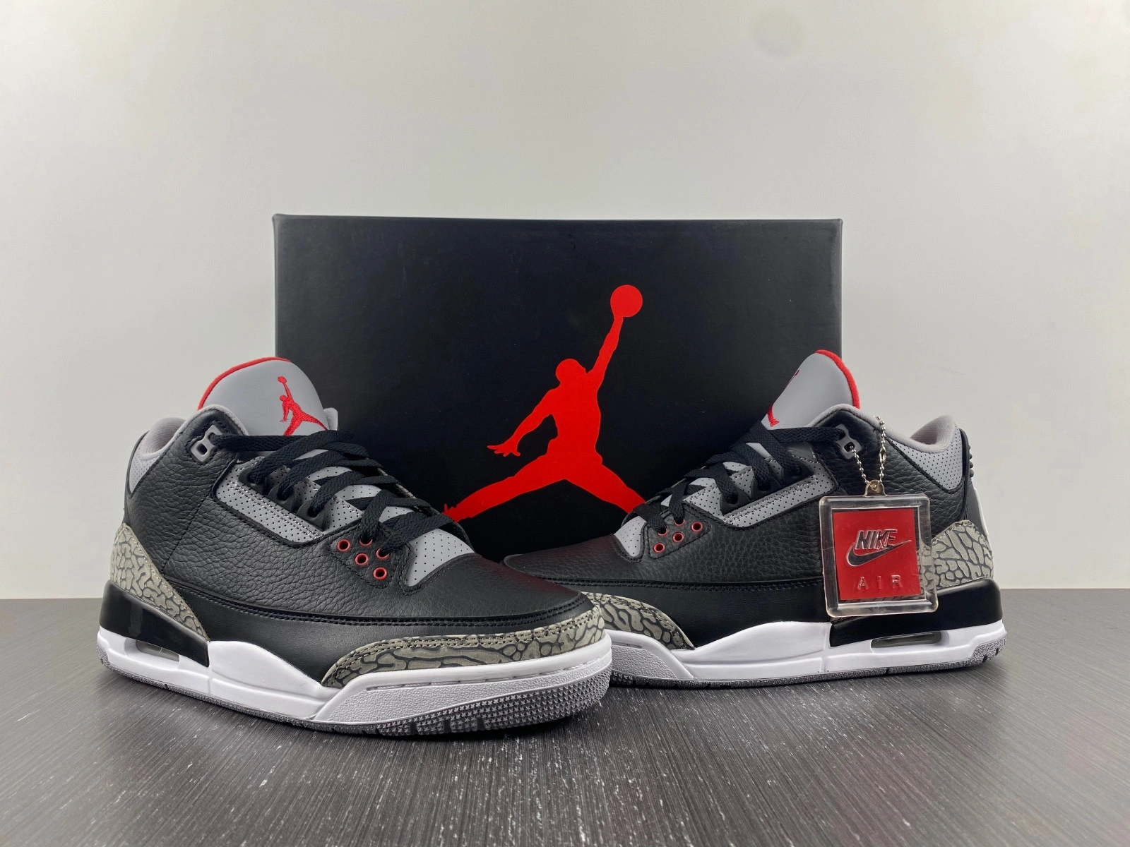 Jordan 3 Retro Black Cement (2018)  854262-001