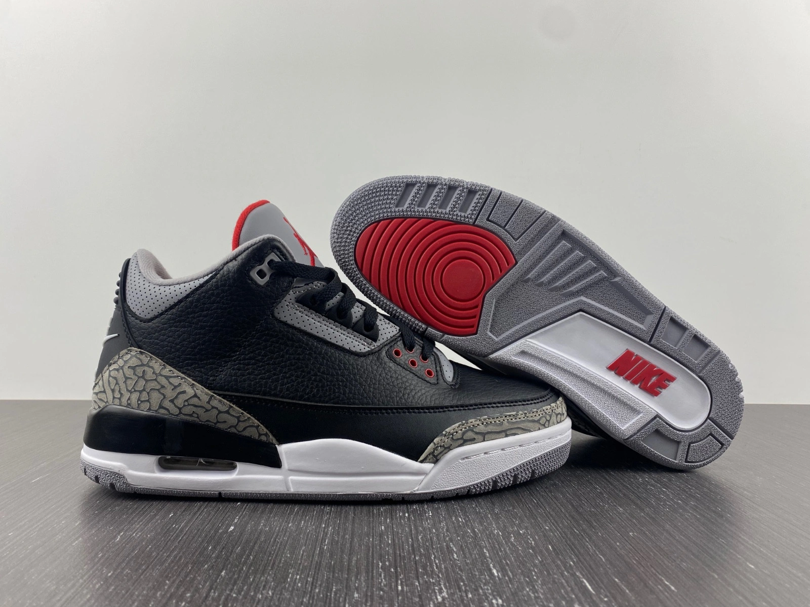 Jordan 3 Retro Black Cement (2018)  854262-001