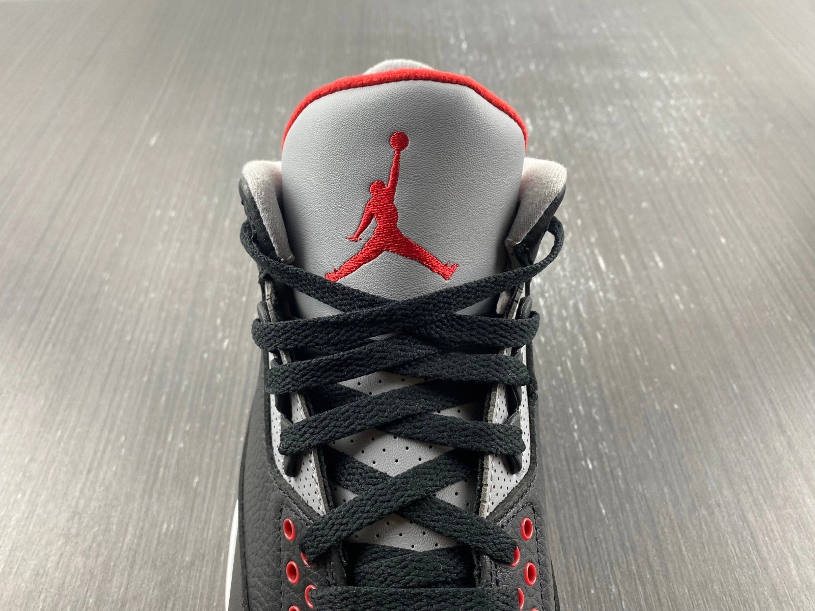 Jordan 3 Retro Black Cement (2018)  854262-001