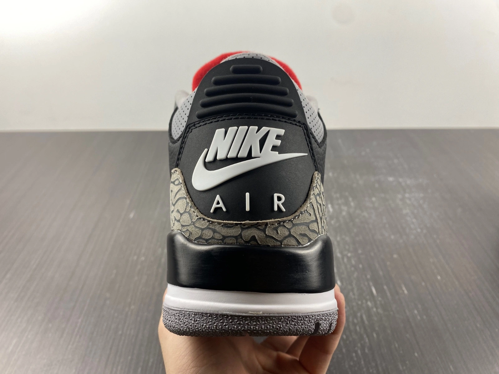 Jordan 3 Retro Black Cement (2018)  854262-001