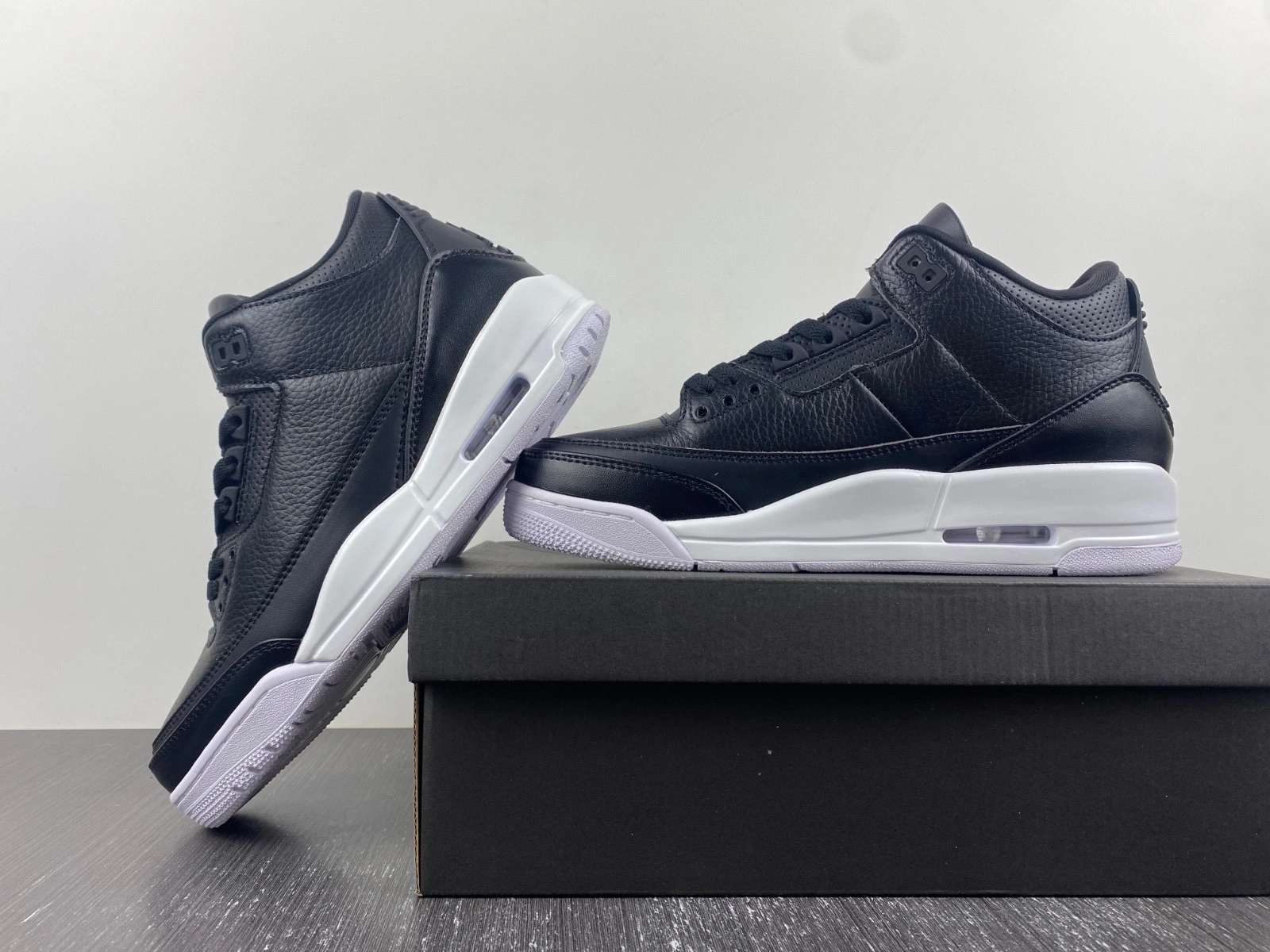 Jordan 3 Retro Cyber Monday (2016) Men's - 136064-020
