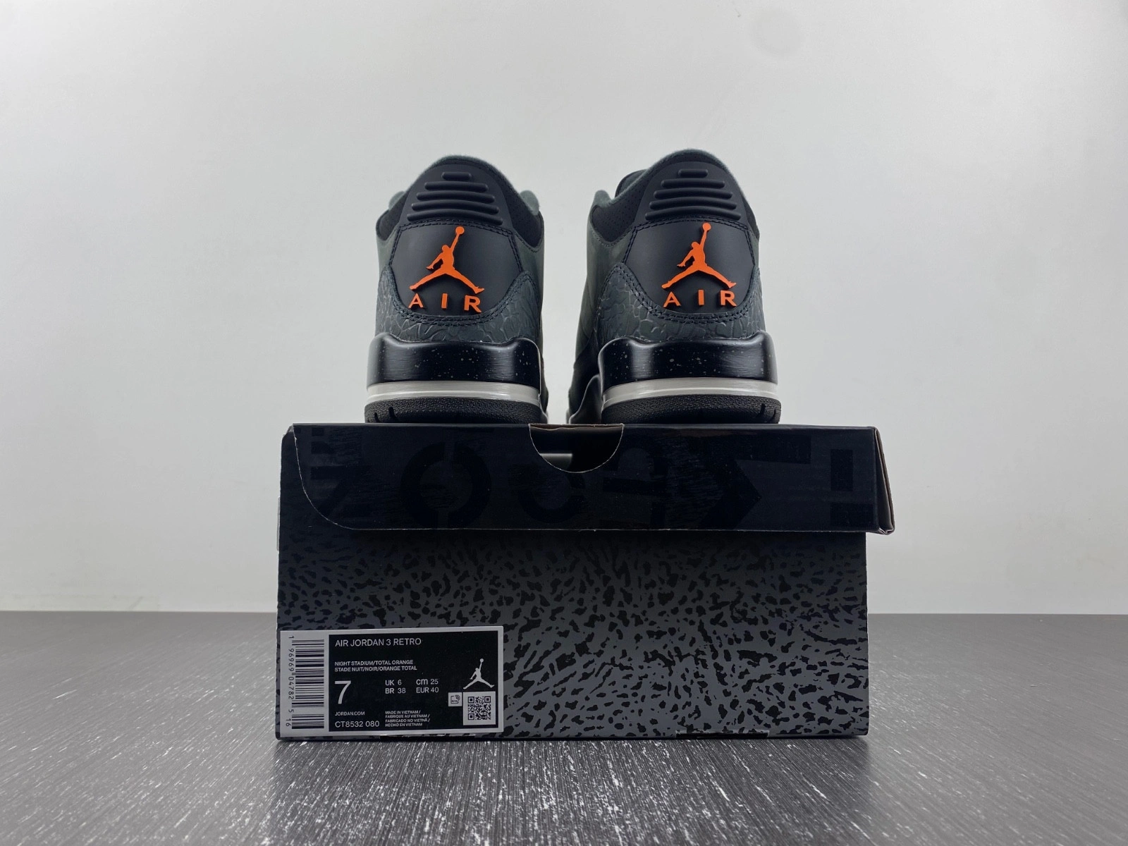 Jordan 3 Retro Fear Pack (2023) Men's - CT8532-080