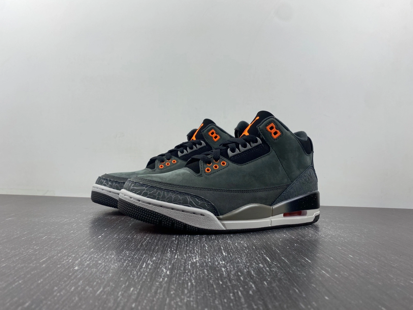 Jordan 3 Retro Fear Pack (2023) Men's - CT8532-080
