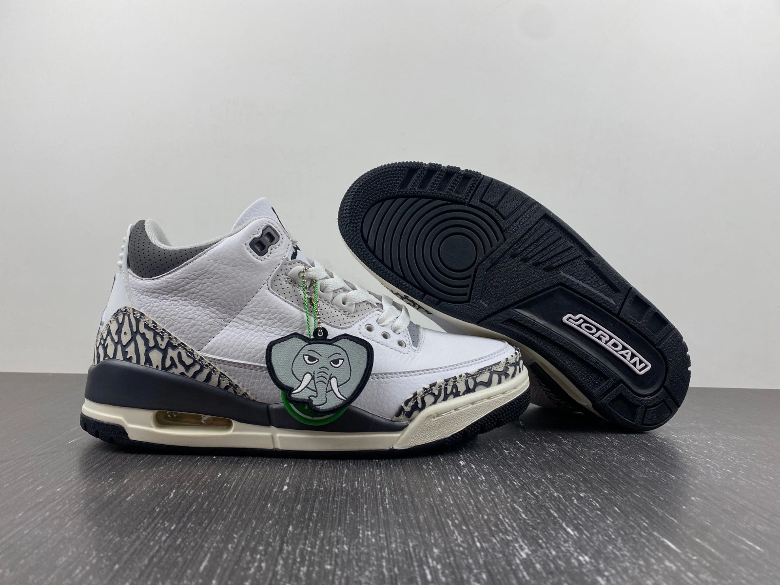 Jordan 3 Retro Hide N' Sneak (GS) - DX6665-100